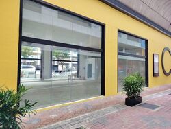Tradehub 21 (D22), Retail #570034161